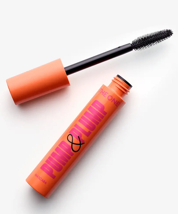 ریمل مشکی با حداکثر حجم دهی و بلند کنندگی